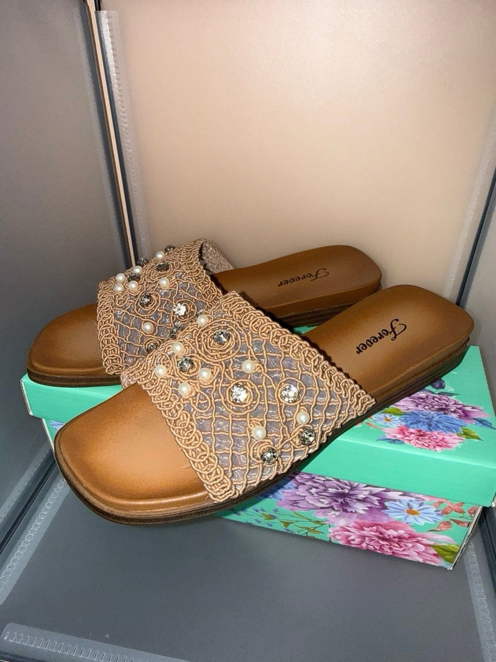 Forever Link Women's Rhinestone & Pearl Slide Flat Sandals Tan Size 10